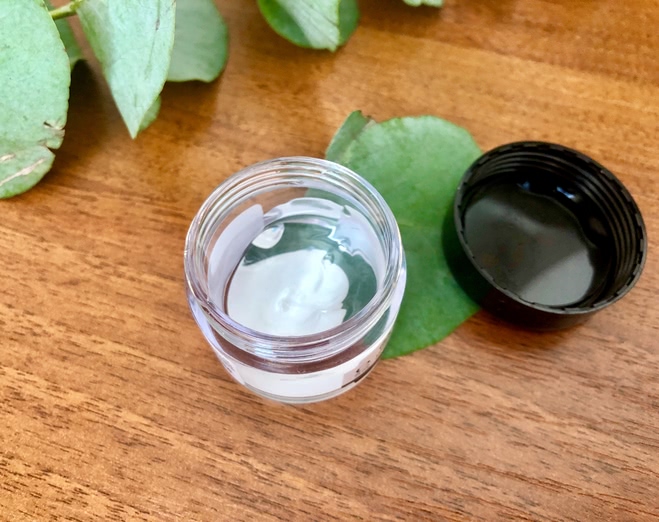 Спасательный круг от отеков под глазами. MAC и The body shop