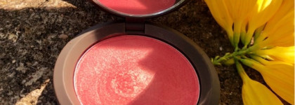 Летний макияж с продуктами для лица Becca: румяна и хайлайтер