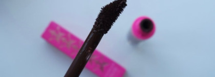 Jeffree Star Velour Liquid Lipstick в оттенке Dominatrix
