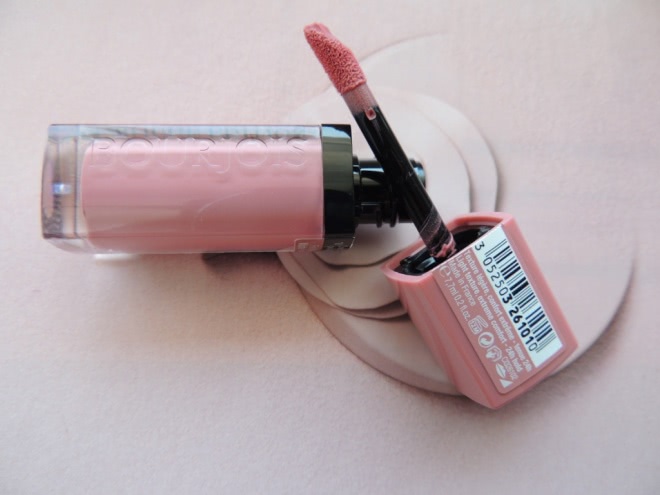 Мега комфортная матовая Bourjois Rouge Edition Velvet lipstick №10