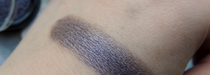 Неоднозначные Essence Melted Chrome eyeshadow