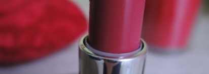 Почему Hollywood Red? Помада Color Sensational  от Maybelline