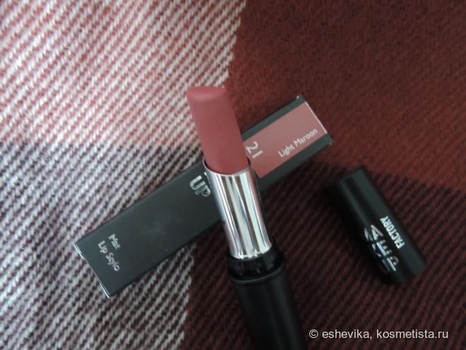 Помада Mat Lip Stylo от Make Up Factory в оттенке Light Maroon