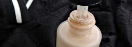 Тональная основа MAC Studio Waterweight SPF 30 Foundation в оттенке NC15