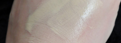 Тональная основа MAC Studio Waterweight SPF 30 Foundation в оттенке NC15
