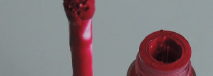 Стойкая жидкая губная помада The Balm Meet Matt(e) Hughes Long Lasting Liquid Lipstick в оттенке Dedicated