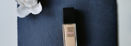 Сравнение Maybelline Fit Me! Matte&Poreless Make-up 100 vs. Fit Me! Luminous&smooth 105