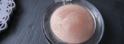 Лимитированный хайлайтер Glow Essence в оттенке 03