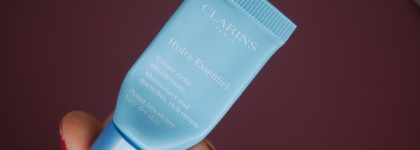 40 пустых баночек ухода и пробников