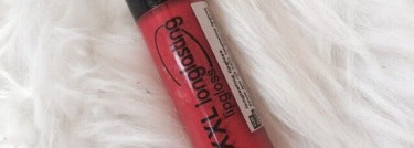 Трудноносибельная Essence Xxxl Longlasting lipgloss 07 Silky Red