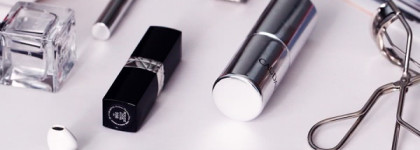 Caudalie - compact powder brush