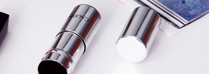 Caudalie - compact powder brush