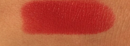 Осенняя красная Chanel Rouge Allure Velvet #51 La Bouleversante (Chanel Les Automnales Fall 2015 Collection)