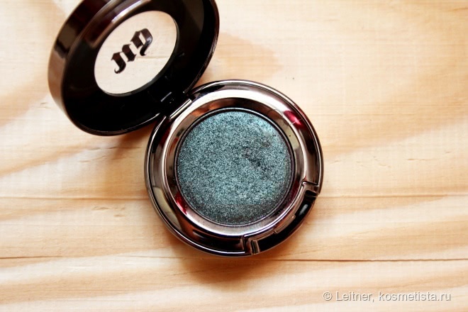 Дуохромов пост: Urban Decay Eyeshadow Lounge & Moondust Eyeshadow Solstice