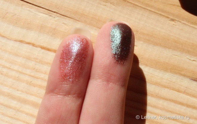 Дуохромов пост: Urban Decay Eyeshadow Lounge & Moondust Eyeshadow Solstice