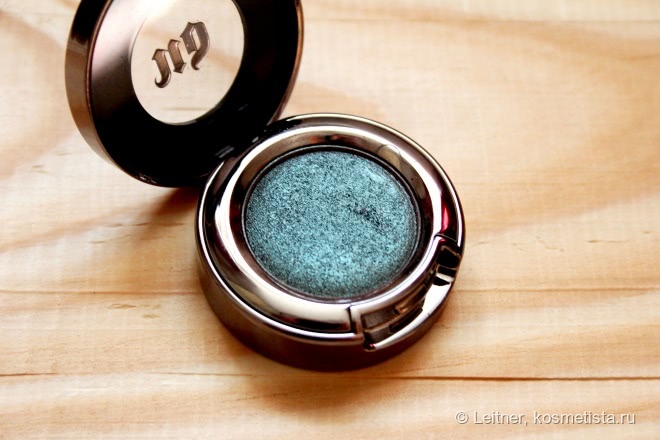Дуохромов пост: Urban Decay Eyeshadow Lounge & Moondust Eyeshadow Solstice