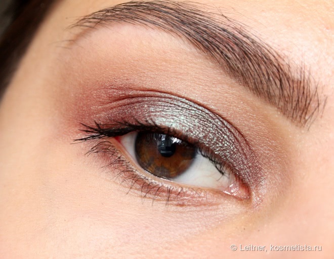 Дуохромов пост: Urban Decay Eyeshadow Lounge & Moondust Eyeshadow Solstice