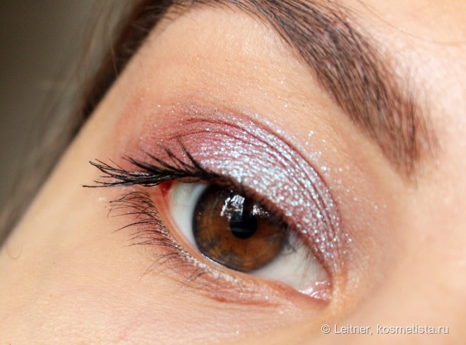 Дуохромов пост: Urban Decay Eyeshadow Lounge & Moondust Eyeshadow Solstice