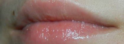 Знаменитый Бальзам для губ Carmex Moisturising lip balm