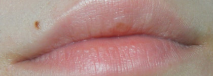 Знаменитый Бальзам для губ Carmex Moisturising lip balm