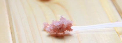 Сахарный скраб на основе масла ши (каритэ) "Фитнес. Клуб. Ника."