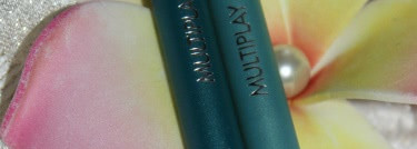 Рисуем цветные стрелки с помощью Pupa Triple-Purpose Eye Pencil Multiplay, оттенки 14 и 15
