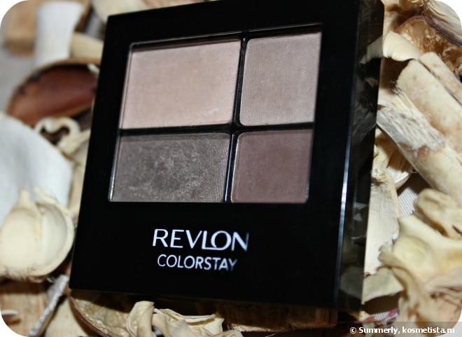 Нежный дымчатый макияж с Revlon Colorstay 16 Hour Eye Shadow Quad № 500 Addictive