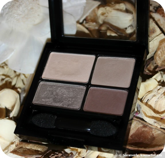 Нежный дымчатый макияж с Revlon Colorstay 16 Hour Eye Shadow Quad № 500 Addictive