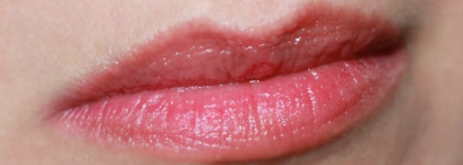 Эффект зацелованных губ от Divage Aqua Tint Lip and Cheek Pigment №3