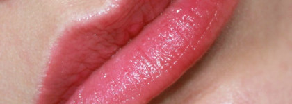 Эффект зацелованных губ от Divage Aqua Tint Lip and Cheek Pigment №3