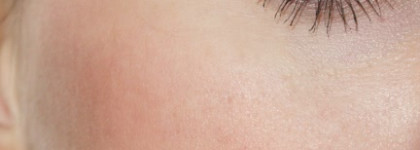 Бюджетные румяна с шикарной пигментацией и отличной стойкостью Seventeen Natural-Matte Silky Blusher #12 Peachy Rose