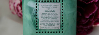 Легкая, нежная, пудровая вуаль... Clinique Almost Powder Makeup Teint Poudre Naturel Spf 15,  оттенок № 03 light