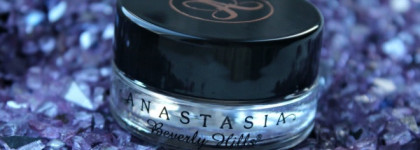 Идеальное средство для оформления бровей Anastasia Beverly Hills Dipbrow Pomade #Taupe