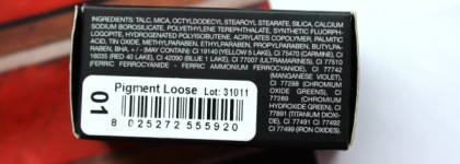 Kiko Make up Milano Pigment loose eyeshadow #01 Nude Beige