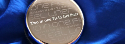 Двойные стрелки с Мissha The Style Two in One Fit-in Gel Eyeliner #01 "Вlack-Тwinkle"