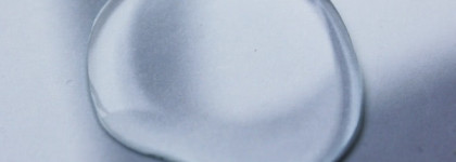 Три ипостаси гидрофильного масла: классика The Yeon Perfect Cleansing Oil, гибридный The Yeon Lotus Flower Charcoal Transform Cleanser, лимонный щербет The Skin House Lemon Sorbet Cleanser