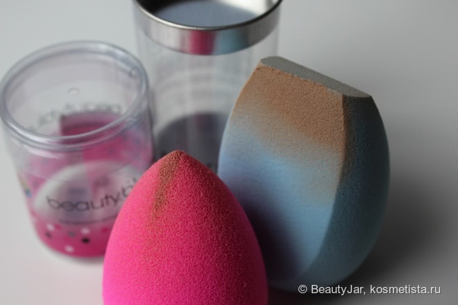 Жёсткое противостояние мягких спонжей: может ли Pony Effect Pebble Blender конкурировать с BeautyBlender Original ?