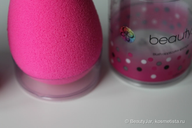 Жёсткое противостояние мягких спонжей: может ли Pony Effect Pebble Blender конкурировать с BeautyBlender Original ?