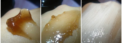 Кружечка бодрящего кофе на ночь с Tony Moly Latte Art Cappucino Cream In Scrub. Думаете, что не уснете? Пить его не нужно, достаточно нанести на лицо и получать удовольствие от кофейного результата