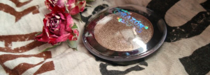 El Corazon Delicious make-up Тени для век #50. Шиммерное золото с невероятно сильной пигментацией