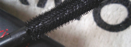 Тушь для ресниц Limoni Maximalist Mascara в оттенке #01 black