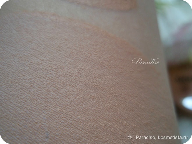 Тональный мусс для лица Catrice matt mousse make-up 12h even finish invisible pores&lines в оттенке #025 Light beige