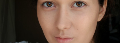 Я настолько в него влюблена, что за 3 года ни разу не изменила. Тональный крем Maybelline NY Affinitone "Совершенный тон" в оттенках 16, 17 и 42