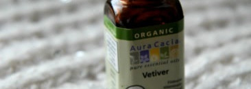 Эфирное масло Aura Cacia , Organic, Vetiver. Восхитительное масло с необыкновенным ароматом и множеством полезных свойств. Отращиваем длинные волосы и не только