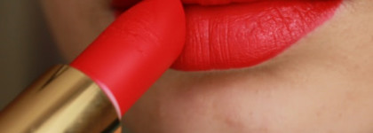 Девушка в красном ! как Вы прекрасны ... губная помада L'Oreal Color Riche Collection Exclusive Pure Reds в оттенке  Juliannes pure red