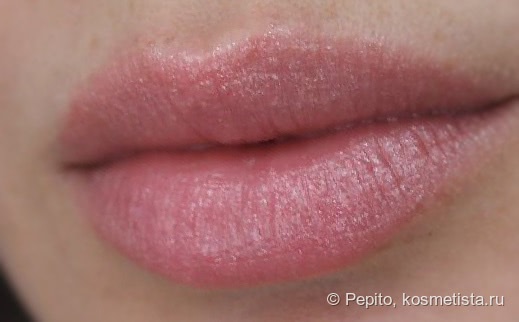 Помада Dior addict #260 Bright - моя любимая, ну и пусть она с шиммером, главное, смотрится деликатно