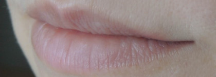 Зимние прогулки с Бальзамом для губ Belweder lip balm with rose attar