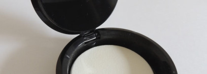 Пудра Nyx "Stay matte but not flat" оттенок SMP 01.3