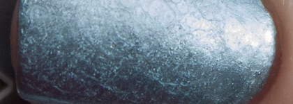 Самые послушные и часто используемые мной лаки Dance legend Hammering 02 Creep, 04 As You Wish. Можно ли придумать что-нибудь уникальное в наше время? да