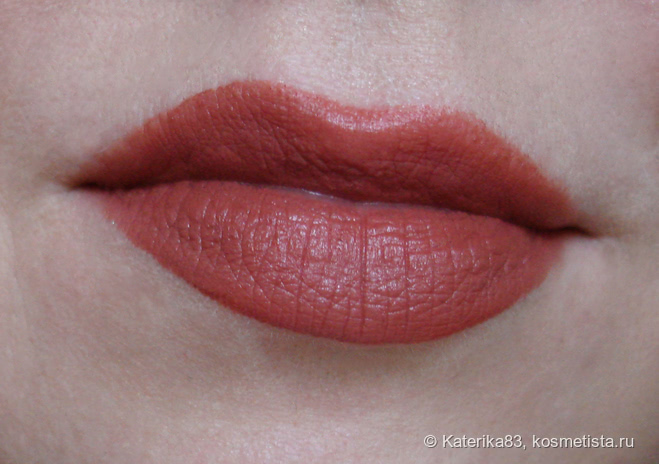Помада IsaDora-perfect matt lipstick 01 Bare Bogemian. Неужто для богемы?